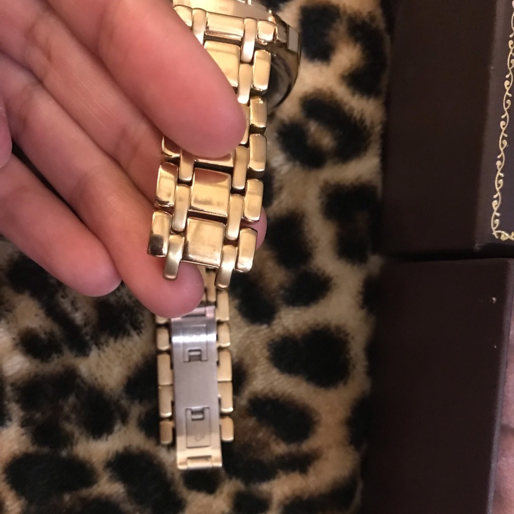 Watch - Picture 4 of 4